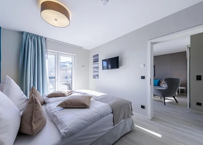 5 Sterne Boddenoase Mit Ostseeblick * ヴストロ