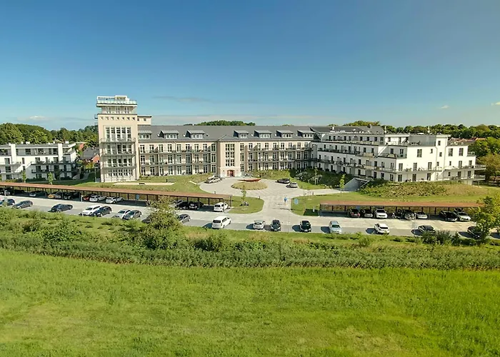 5 Sterne Boddenoase Mit Ostseeblick ヴストロ